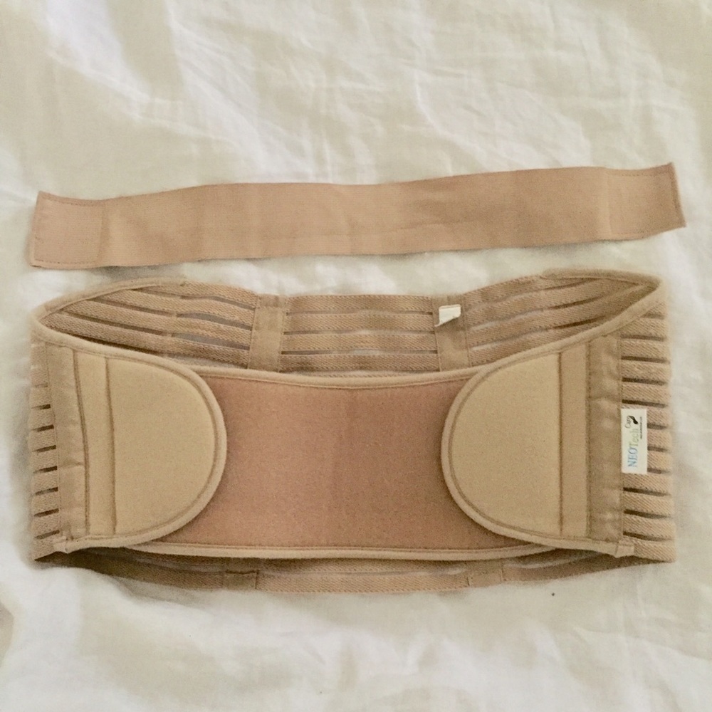 Maternity girdle
